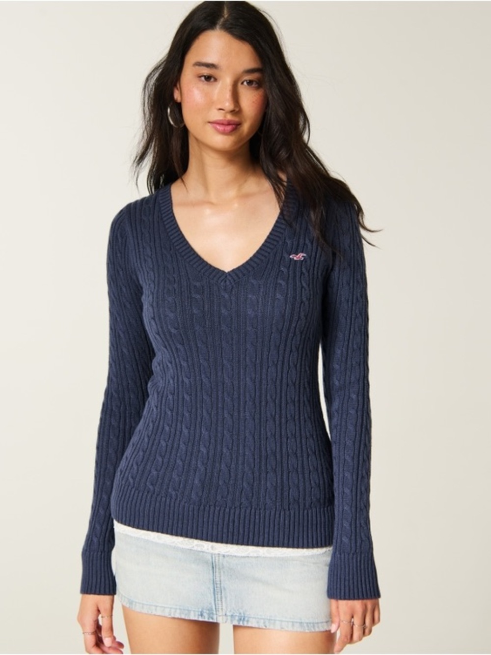 Hollister Women's Ivy Cable Knit V-Neck Sweater - Navy Blue